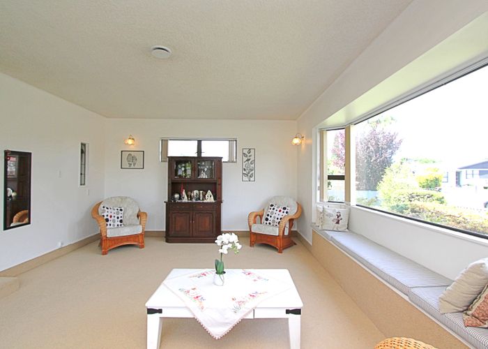  at 5 Laws Place, Pirimai, Napier