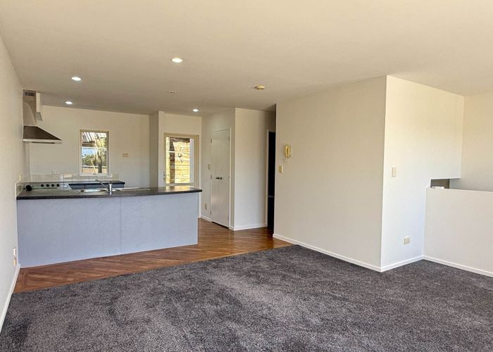  at 48 Exmouth Road, Northcote, Auckland