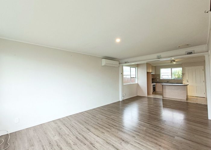  at 27 Sandrine Avenue, Clover Park, Manukau City, Auckland