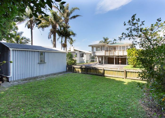  at 10 Covil Avenue, Te Atatu South, Waitakere City, Auckland