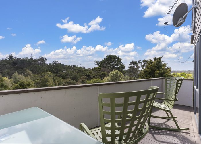  at 10/41 Waipa Street, Birkenhead, Auckland