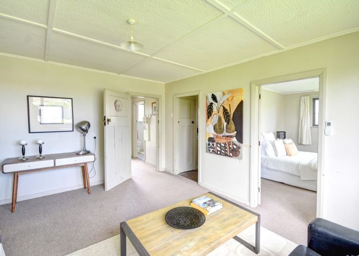  at 16 Centennial Avenue, Milton