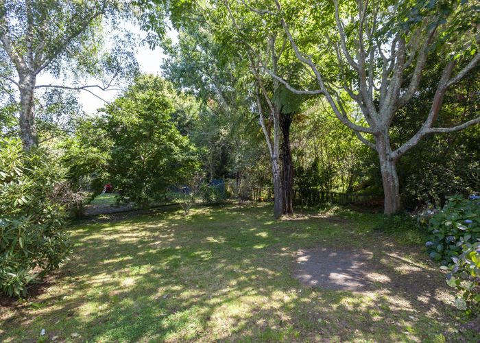 at 44 Dale Road, Raumati South, Paraparaumu