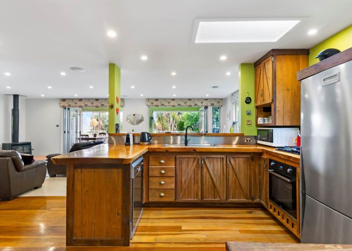  at 14 Utting Street, Birkdale, North Shore City, Auckland