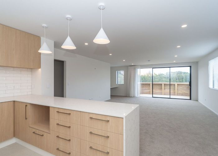  at 33 Oakum Road, Whitby, Porirua, Wellington