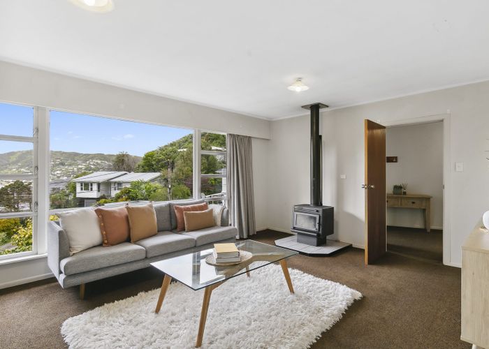  at 14 Canterbury Street, Karori, Wellington