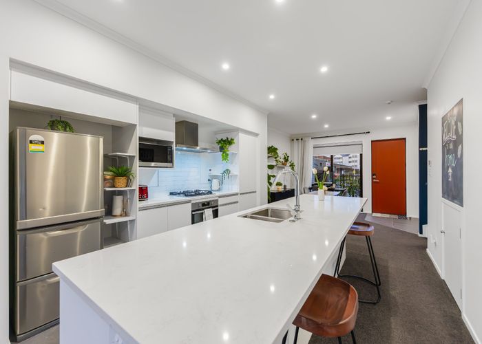 at 34 Pennant Street, Long Bay, Auckland