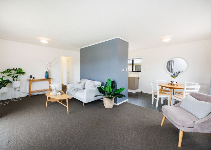  at 11 Cargill Grove, Kelvin Grove, Palmerston North, Manawatu / Whanganui