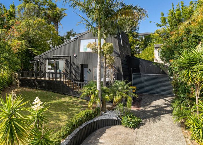  at 1/24 Wisteria Way, Mairangi Bay, North Shore City, Auckland