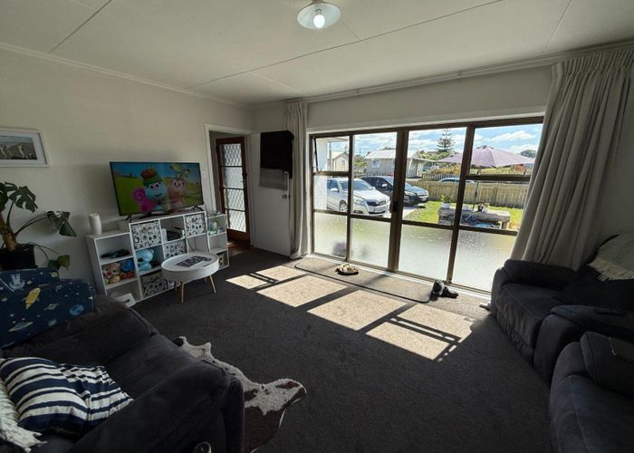  at 15 Cornfoot Street, Castlecliff, Whanganui, Manawatu / Whanganui