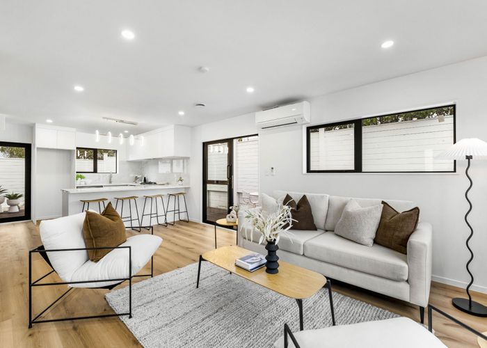  at 4/53 Woodward Road, Mount Albert, Auckland City, Auckland