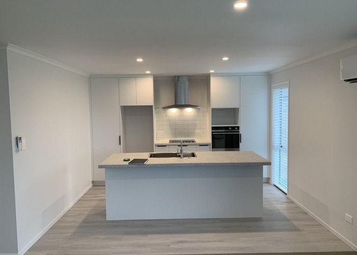  at 2/45 Ladeira Place, Fitzroy, Hamilton