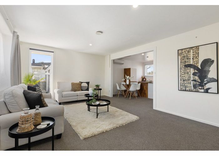  at 2/519 Hereford Street, Linwood, Christchurch City, Canterbury