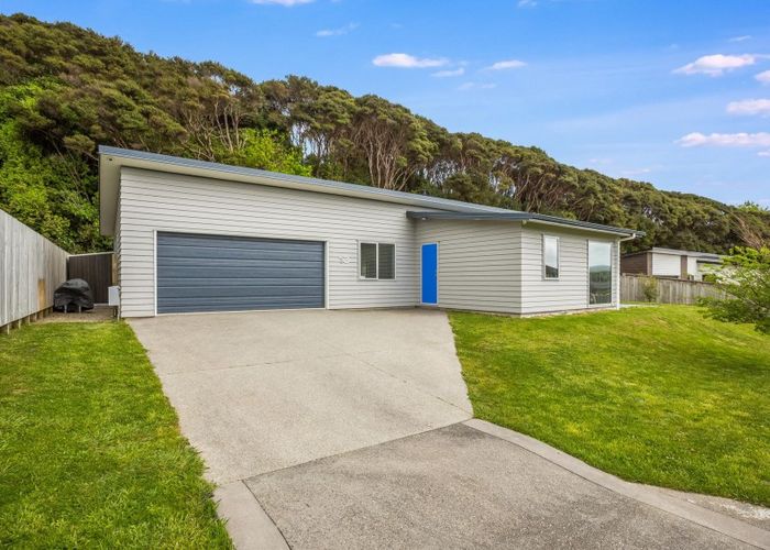  at 13 Banks Boulevard, Whitby, Porirua