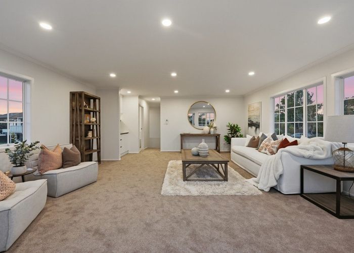  at 355 East Coast Road, Mairangi Bay, North Shore City, Auckland