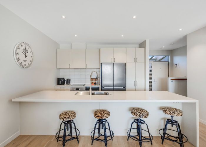  at 215/24 Wellington Street, Howick, Manukau City, Auckland