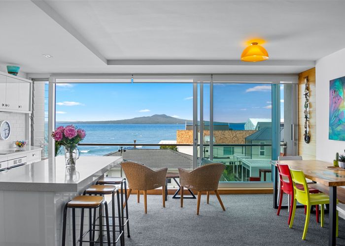  at 10/64 Milford Road, Milford, North Shore City, Auckland