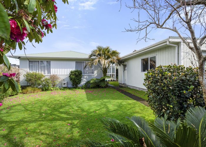 at 5 Lydford Place, Spotswood, New Plymouth