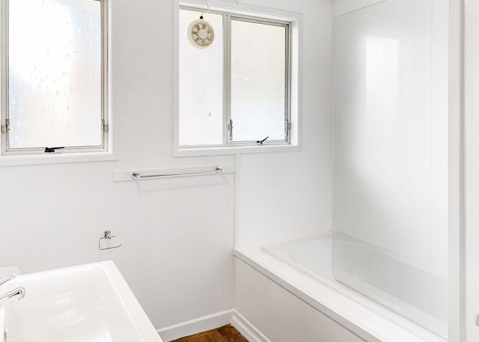  at 8/2 Fairview Road, Mount Eden, Auckland City, Auckland