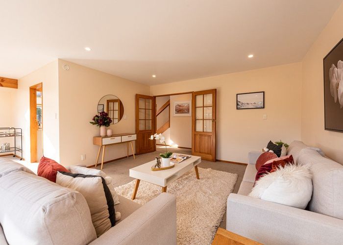  at 8a Campbell Street, Karori, Wellington, Wellington