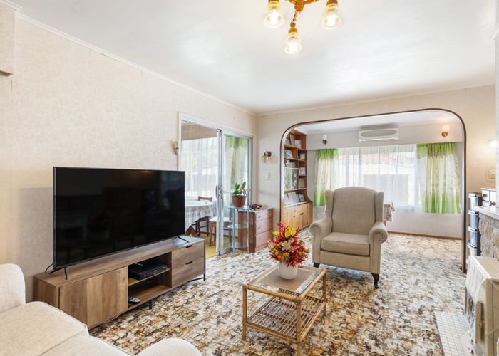  at 13 Tamatea Avenue, Point England, Auckland City, Auckland