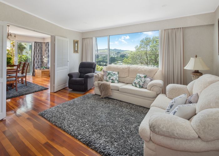  at 14 Chisbury Lane, Churton Park, Wellington