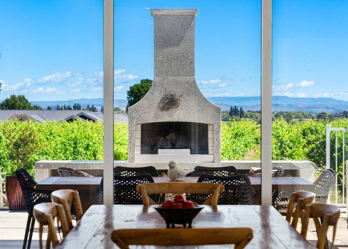  at 34 Side Road, Hastings