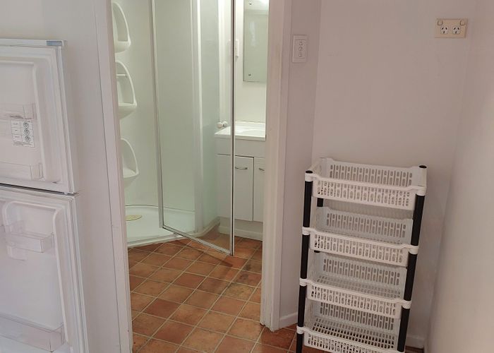  at 91A Sylvan Avenue, Northcote, North Shore City, Auckland