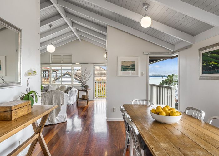  at 1/104 Stanley Point Road, Stanley Point, Auckland