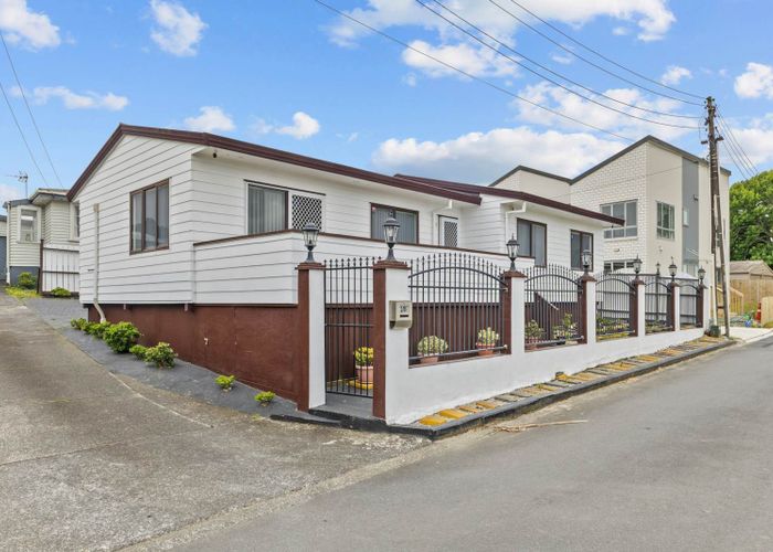  at 2/86 Alfriston Road, Manurewa East, Manukau City, Auckland