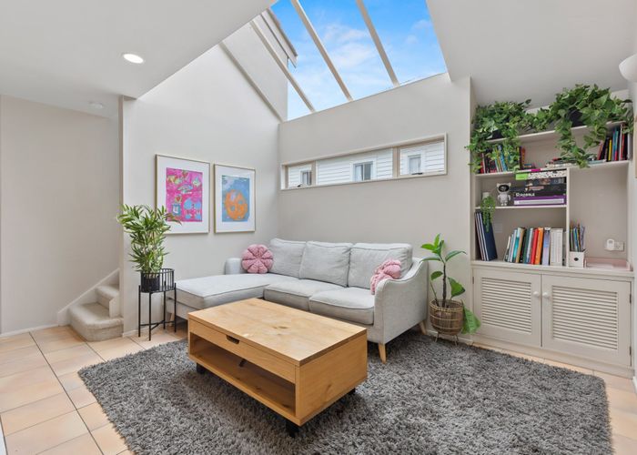  at 1/8 Fenwick Avenue, Milford, North Shore City, Auckland