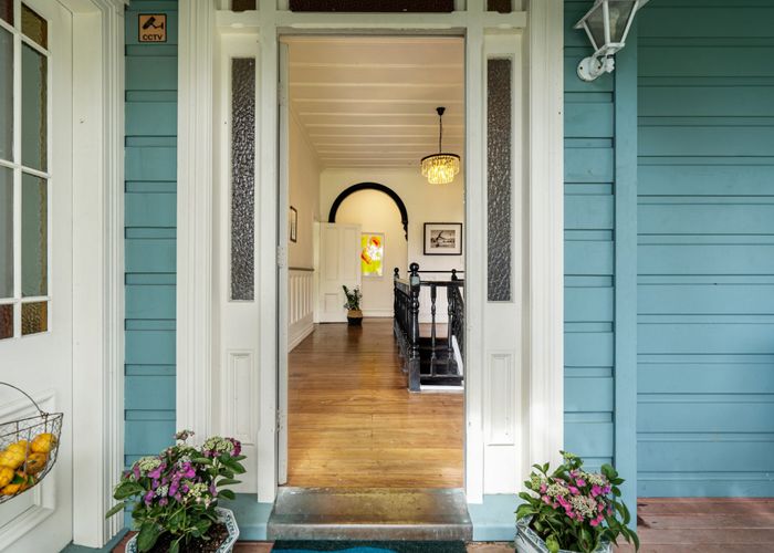  at 2/74 Victoria Road, Devonport, Auckland