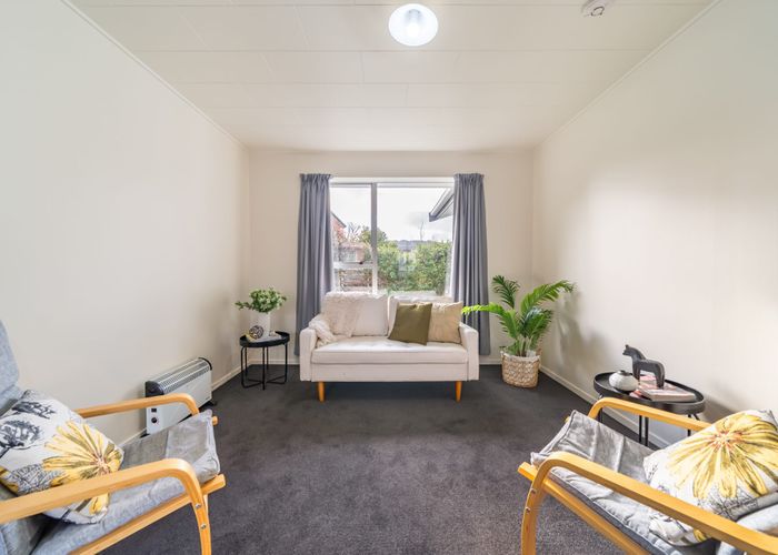  at 2/10 Islington Street, Trentham, Upper Hutt, Wellington