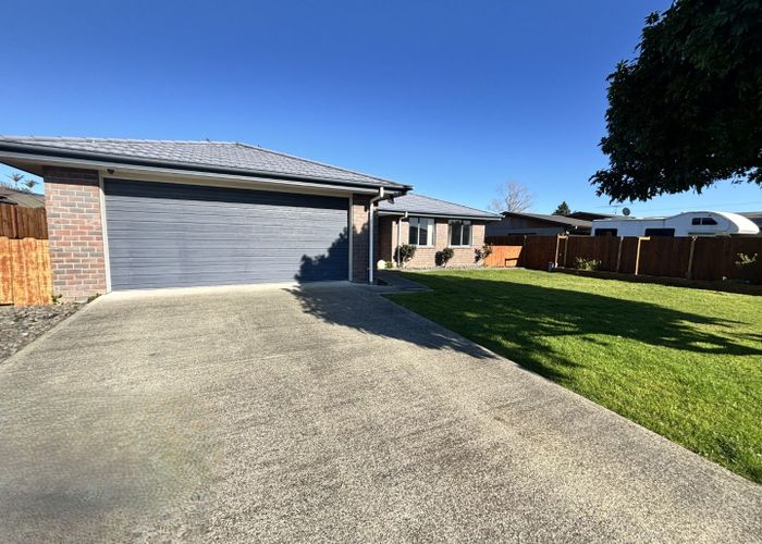  at 4 Four Oaks Place, Pukekohe, Pukekohe