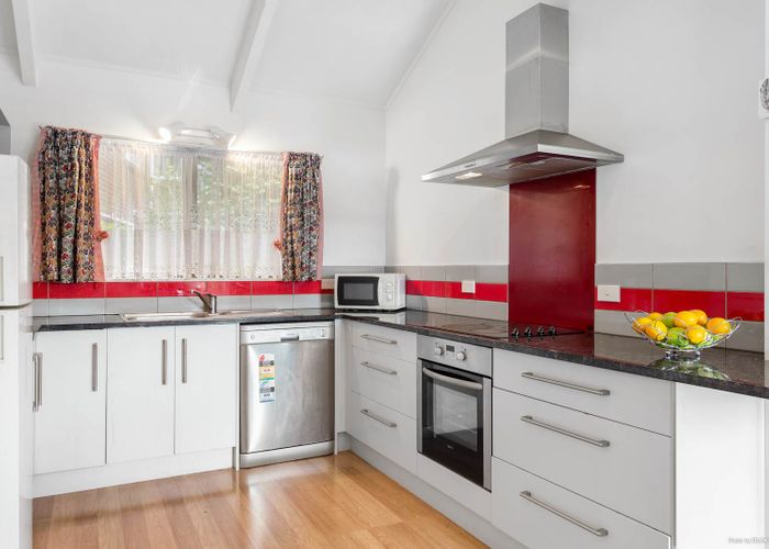  at 1/29 Weetman Drive, Browns Bay, Auckland