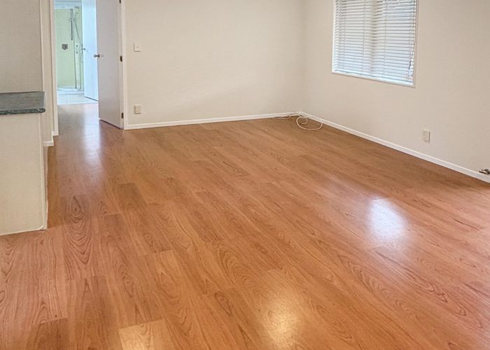  at 4/520 Don Buck Rd, Massey, Waitakere City, Auckland