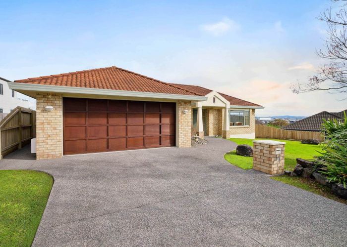  at 11 Conacher Close, East Tamaki Heights, Manukau City, Auckland