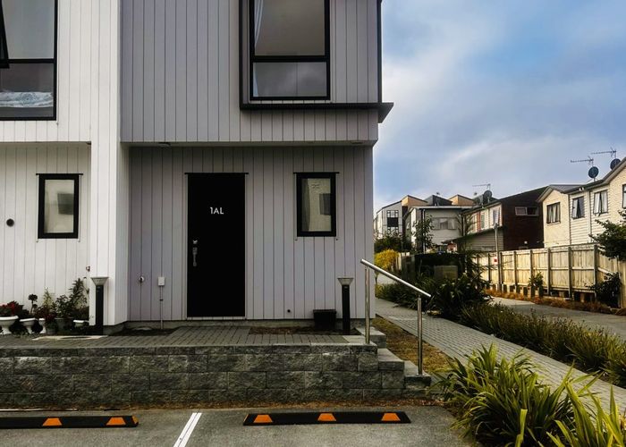 at 1 Aumarire Lane, Favona, Manukau City, Auckland
