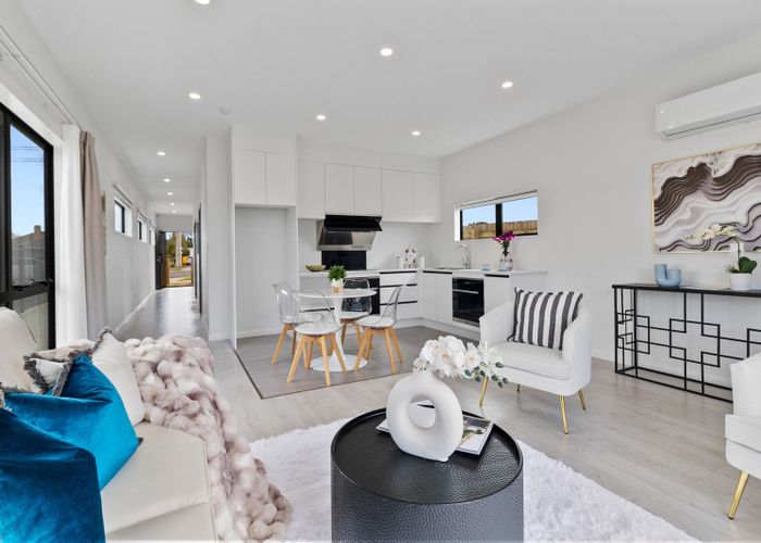  at 63 Flanshaw Road, Te Atatu South, Waitakere City, Auckland