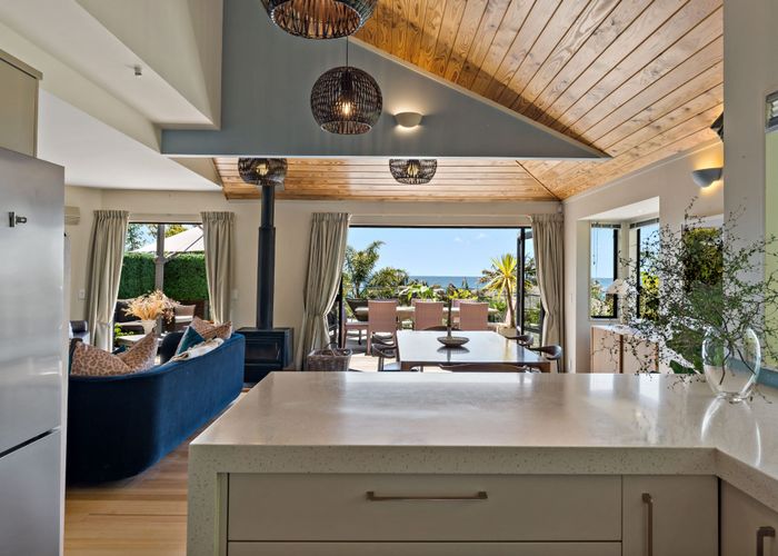  at 2 Seventh Avenue, Onetangi, Waiheke Island, Auckland