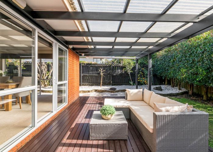  at 5 Sorbonne Close, Albany, Auckland