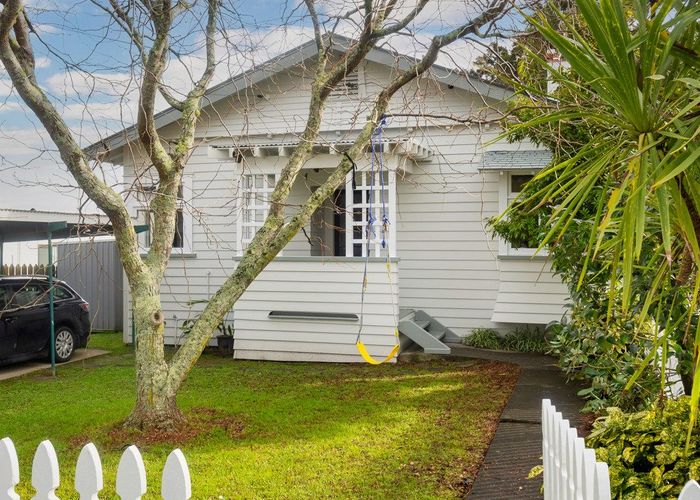  at 21 Wingate Street, Avondale, Auckland