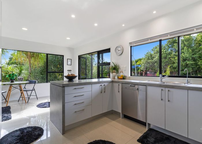  at 5a Ballini Rise, West Harbour, Waitakere City, Auckland