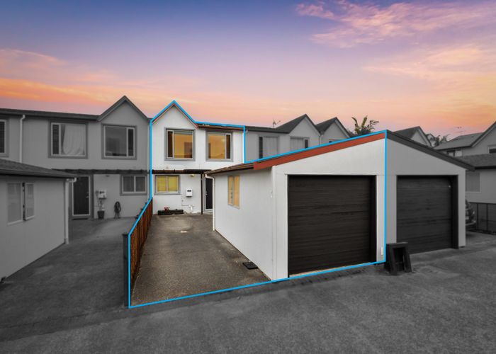  at 9K Clearwater Cove, West Harbour, Waitakere City, Auckland