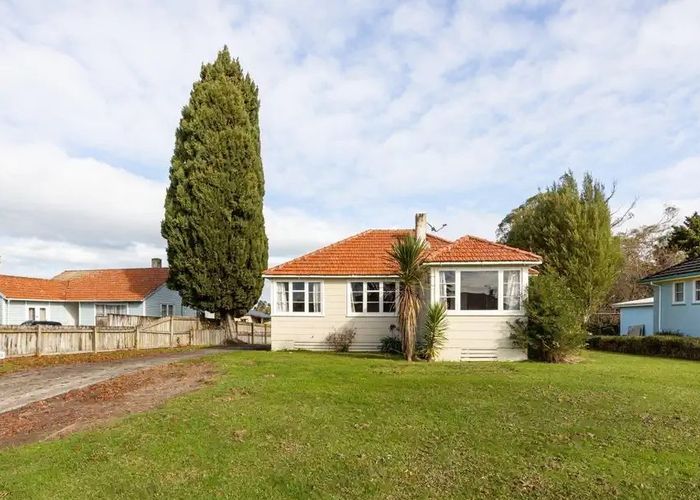  at 98 Fairfield Road, Fairfield, Hamilton