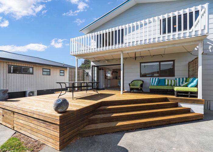  at 894 Pataua South Road, Onerahi