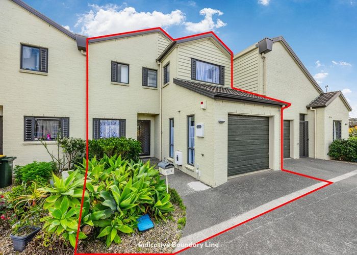  at 19/18 Alicante Avenue, Hill Park, Manukau City, Auckland