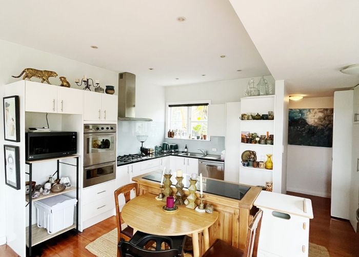  at 66 Kiwitea Street, Sandringham, Auckland City, Auckland