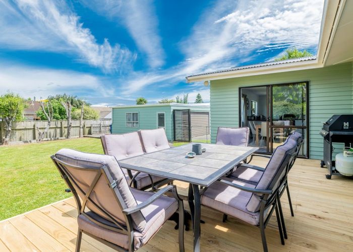 Free property data for 6 Highbury Drive, Levin homes.co.nz