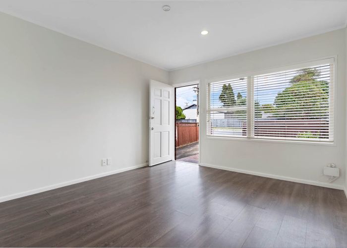  at 4/27 Nikau Street, New Lynn, Waitakere City, Auckland